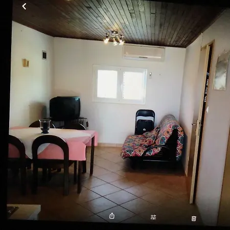 Lili * Tribunj (Sibenik-Knin)